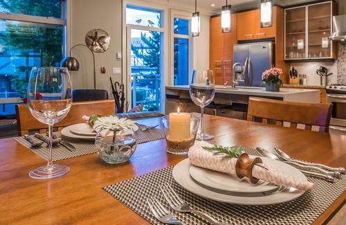 Regional District of Nanaimo House | Nanaimo Harbourfront Townhome - Luxurious Downtown Waterfront 2 Bedroom Townhome