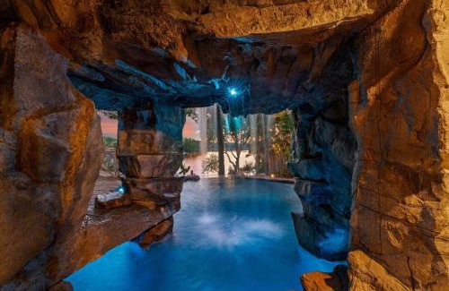 Sherrills Ford House | Nancy Key w/Pool, Wine Cave, Optional Boat Rental