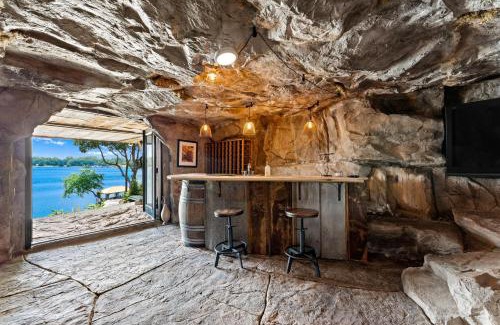 Sherrills Ford House | Nancy Key w/Pool, Wine Cave, Optional Boat Rental