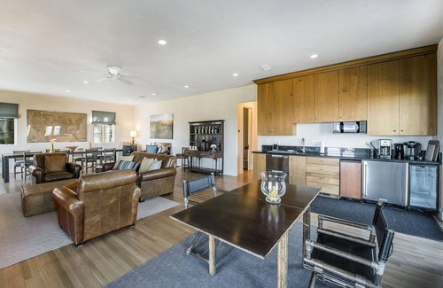 St. Helena House | Napa Valley View