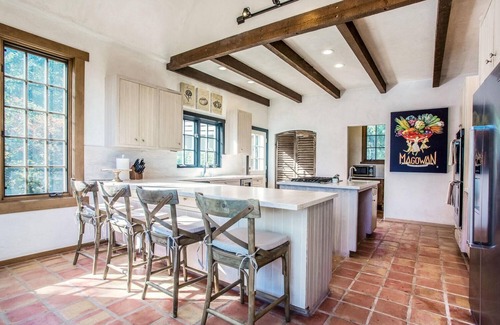 Angwin House | Napa Valley Vineyard View Estate