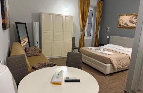 Esquilino House | Napoleone Suite