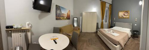 Esquilino House | Napoleone Suite