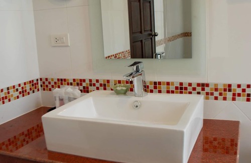 Phela Hotel | Nattha Waree Hot Spring Resort and Spa