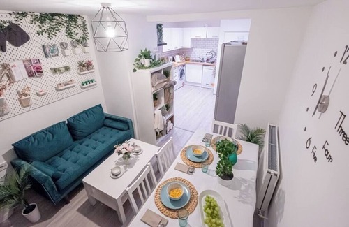 Great Houghton Apartment | Nature at Forest Home