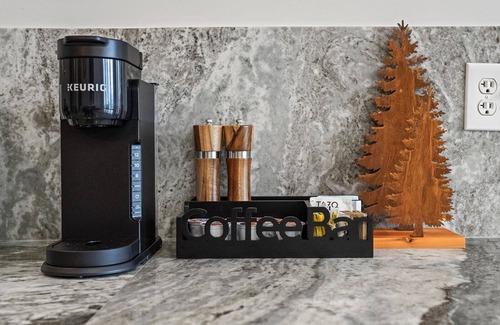 Rockdale County House | Nature Lover’s Haven- Lake, Fire Pit and Play Area