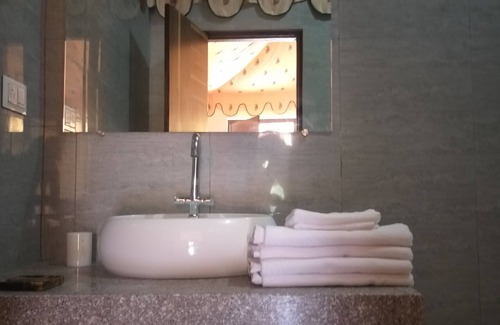 Village Hokra Hotel | Nature Resort