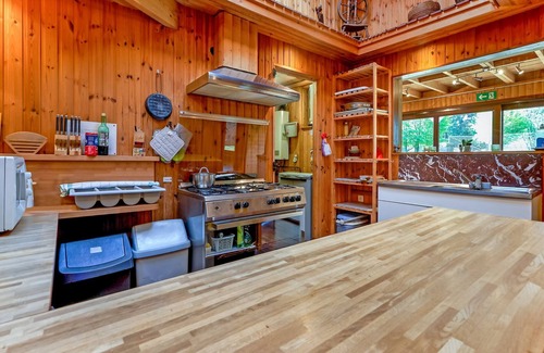 Lignieres Cottage | Nature retreat for families