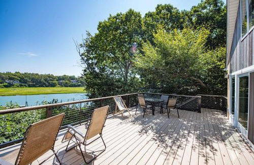 Mattituck House | Nature's Paradise: Private Dock & Water Views
