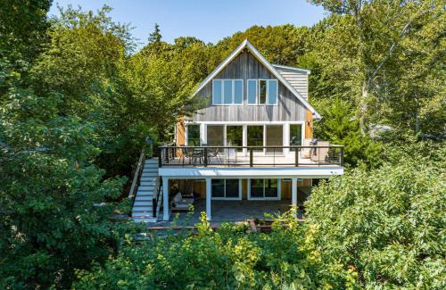 Mattituck House | Nature's Paradise: Private Dock & Water Views