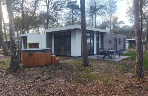 Municipality of Hellendoorn Ski Chalet | Natuurchalet Hellendoorn met Hottube!