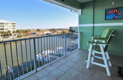 Fort Morgan Condo | Navy Cove Harbor 2213 by Youngs Suncoast