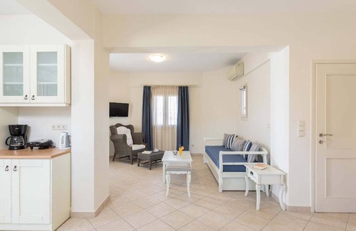 Agios Prokopios Villa | Naxos Relaxing Sea View Villa with Pool 6