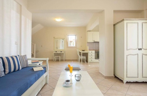 Agios Prokopios Villa | Naxos Relaxing Sea View Villa with Pool 6