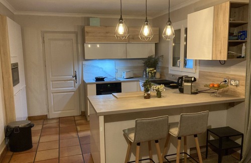 Vedene House | Near Avignon, Provencal House With Swimming Pool, Coeur Des Vignes