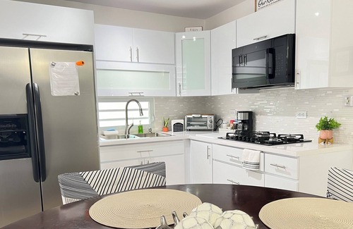 Barceloneta Apartment | Near beaches, cozy apartment 5 min from Premium Outlets and restaurants.