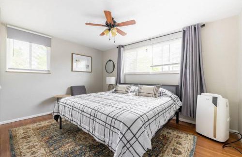Fairview Park Apartment | Near CLE airport and Valley 2-4a Georgetown Villas
