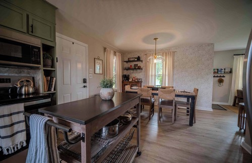 Acworth House | Near Downtown Acworth & Kennesaw ~Pool Table~Patio