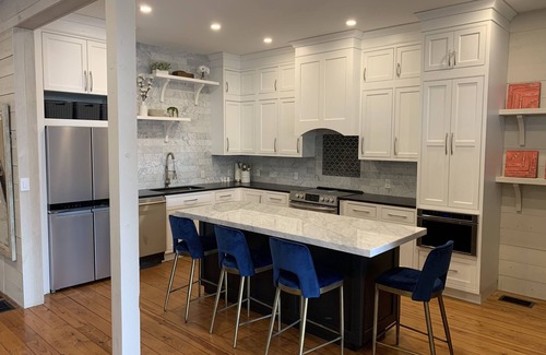 Teaticket House | Near Falmouth Heights Beach. Great for large groups! Create Cape Cod memories !