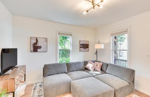 Near Northwest House | Near Notre Dame Charming South Bend Home!
