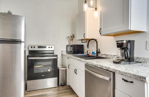 Huning Highland Historic District Apartment | Near UNM and ABQ BioPark East Dtwn Studio