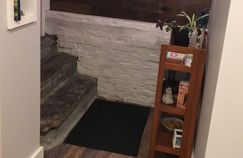 Nyack House | Need a place to relax and enjoy your vacation stay at The Cozy Den