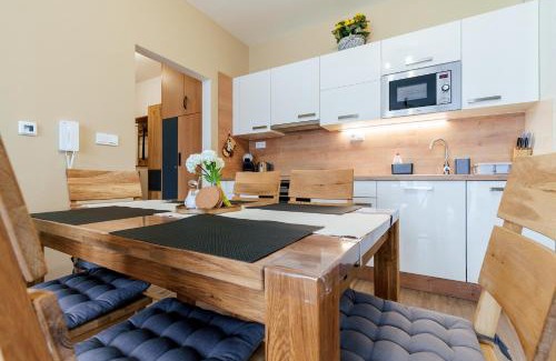 Loucna Pod Klinovcem Apartment | Nela by Mountain ways