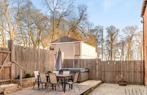 Cottingham Apartment | Nellies Shed, Wolds Way Holiday Cottages, 3 bed spacious cottage