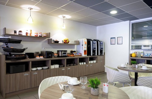 La Fuye-Velpeau House | Nemea Appart Hotel Quai Victor Tours Centre