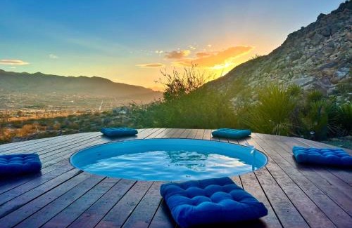 Joshua Tree House | Neon Moon An Elevated Experience w Pool and Spa