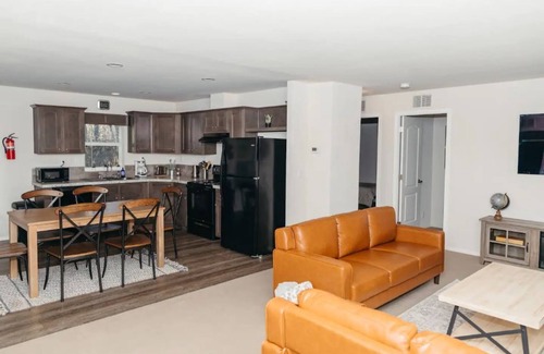 Ferndale House | Neptune Haven Getaway Near the Ocean