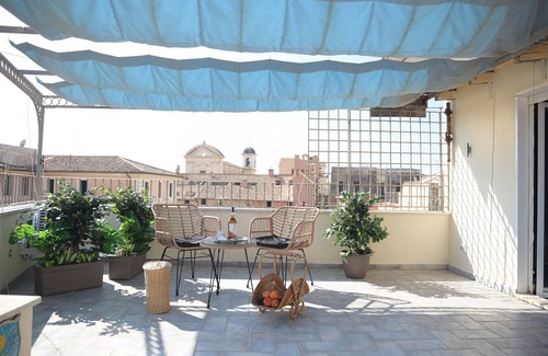 Nettuno Apartment | Neptune holiday home, penthouse and penthouse in the sea view village near beaches