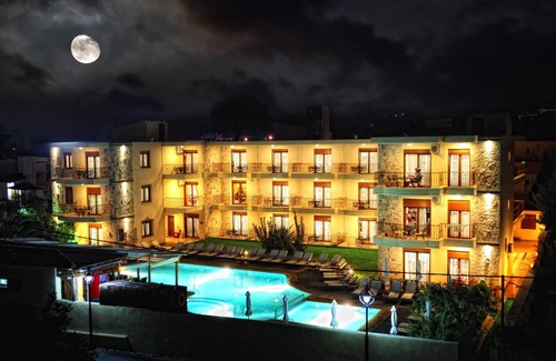 Haniotis Apartment | Nereides Hotel