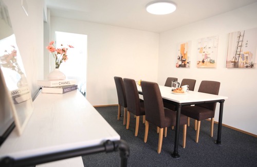 District 4 Apartment | Nest - Elsastrasse