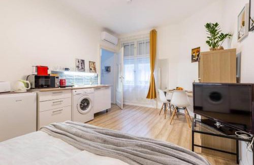 Csarnok negyed Apartment | Nest & Rest Budapest Apartment by NW