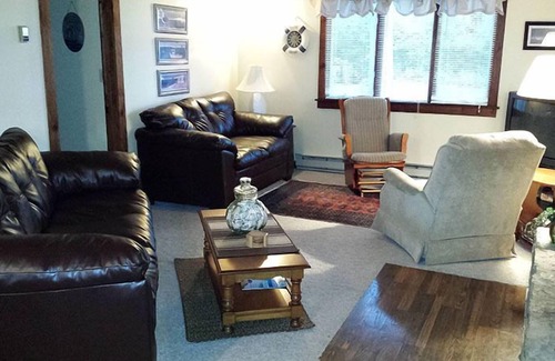 St. Marys Ski Chalet | Nestled On 8 Private, Wooded Acres On The Shore Of Grand Lake St Marys