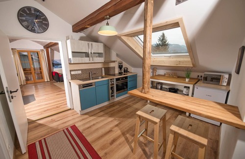 Lenggries Apartment | Neu Renovierte Ferienwohnung in Zentraler Ruhiger Lage
