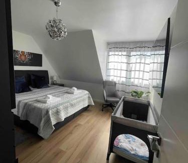 Leopoldshafen Apartment | Neubau, Luxus, 3-Zi Wohn für KaffeeGenießer