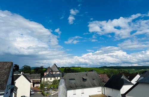 Bekond Apartment | Neue Fewo mit Weinbergsblick - Urlaub im Wein- und Ferienort Bekond
