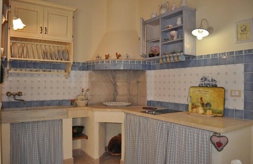 Giugnano Villa | New 2 bed villa with large panoramic pool 40min to beaches