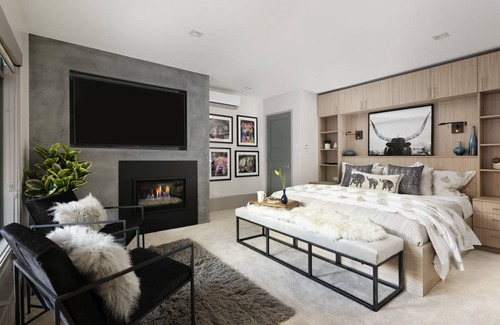 Aspen Hotel | New 2 BR 2.5 Bath Luxurious Aspen Mountain Modern!