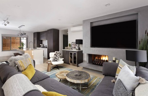 Aspen Hotel | New 2 BR 2.5 Bath Luxurious Aspen Mountain Modern!