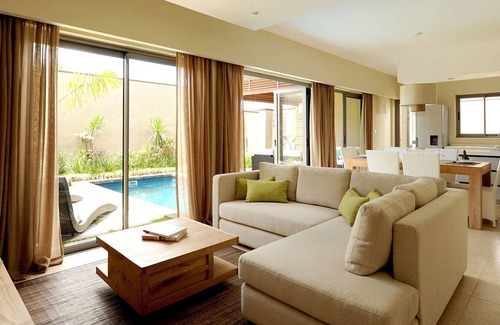 Grand-Baie Villa | New 3 bedroom villa 150m2 + hotel services + breakfast + swimming pool + private beach