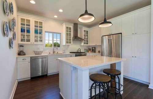 Poipu House | *NEW 7BD Farmhouse Estate |Pool, PickleB, Gym| AC