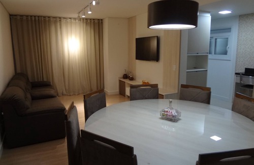 Vila Suica Apartment | NEW AND EXCELLENT 2D COMPLETE FOR 10 PEOPLE IN THE CENTER IN BORGES.