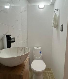 Santa Fe Apartment | new apartment in front of the park