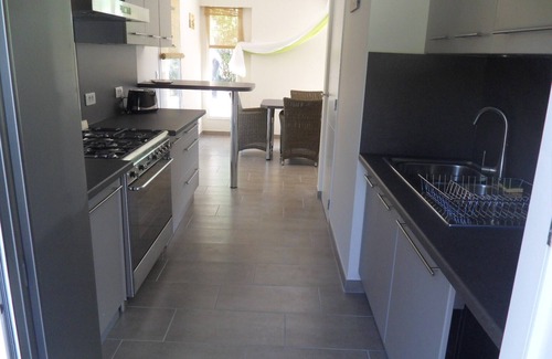 Saint-Vallier-de-Thiey House | New BBC Villa with pool - Garden - Parking - in a Provencal town