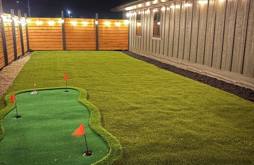 Wabasha House | NEW Build Home with Outdoor Oasis | Game Room | Bunkroom