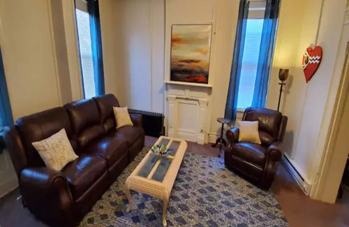 Lemay Apartment | NEW Charming Apartment Great for Traveling Nurses, Corporate & Short-Term Rental