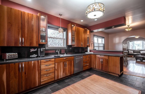 Prestonia House | NEW & Charming! Close to Everything -KY Fair & Expo Center and C/D 5-Star!